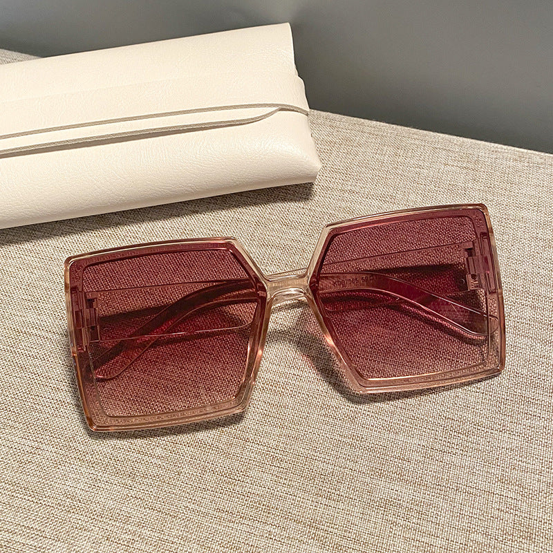 Women's square sunglasses with a sturdy frame and stylish design Stornfield