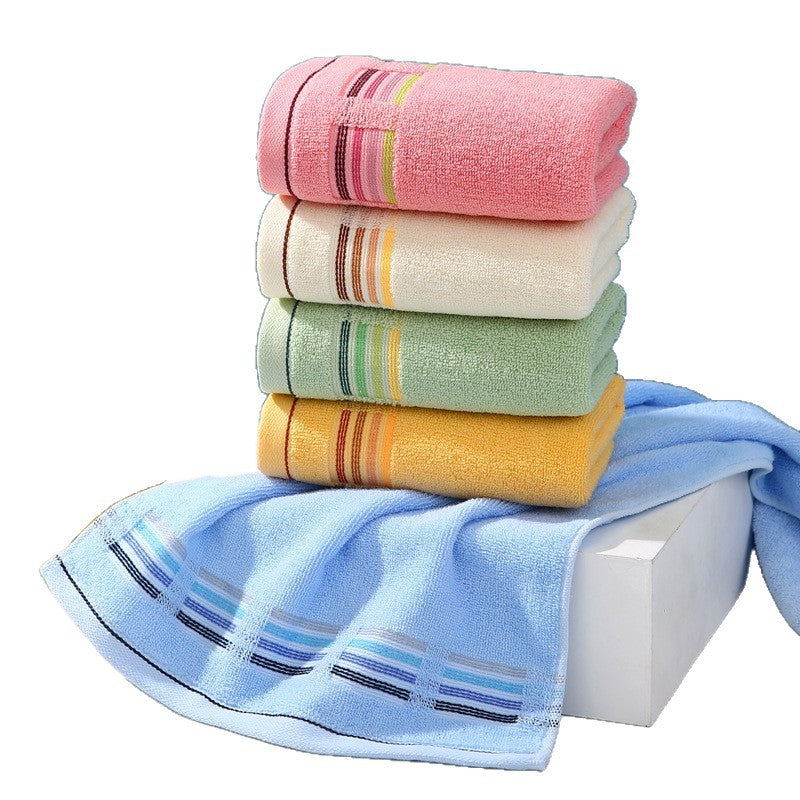 Towel with Stylish Stripe Pattern Stornfield