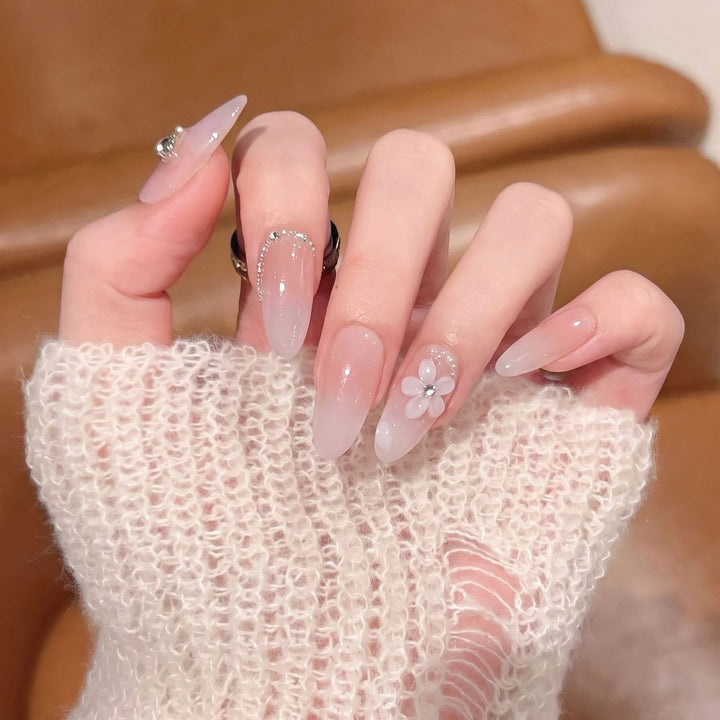 Floral Press-On Nail Art Set Stornfield