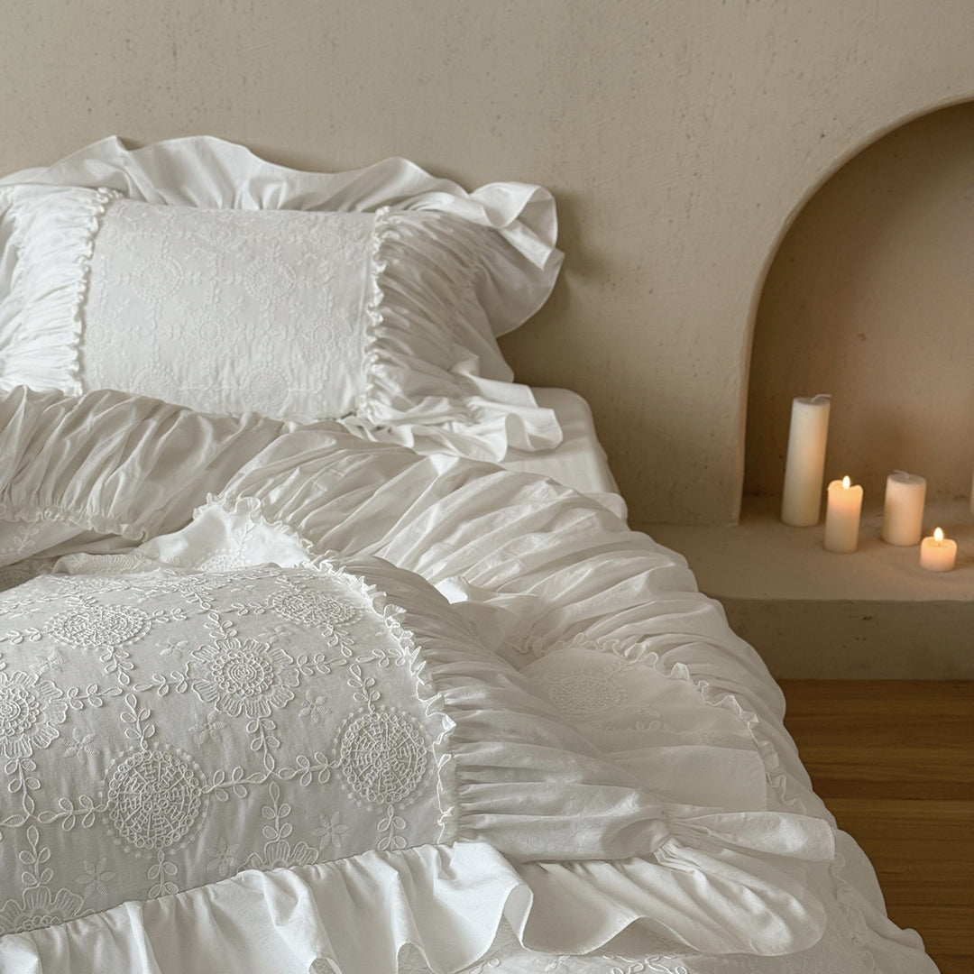 Boho Cotton Eyelet Embroidered Ruffled Duvet Cover Set with Hidden Closure & Frilled Shams