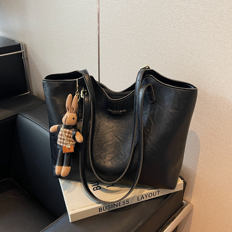 Premium Leather Tote Stornfield