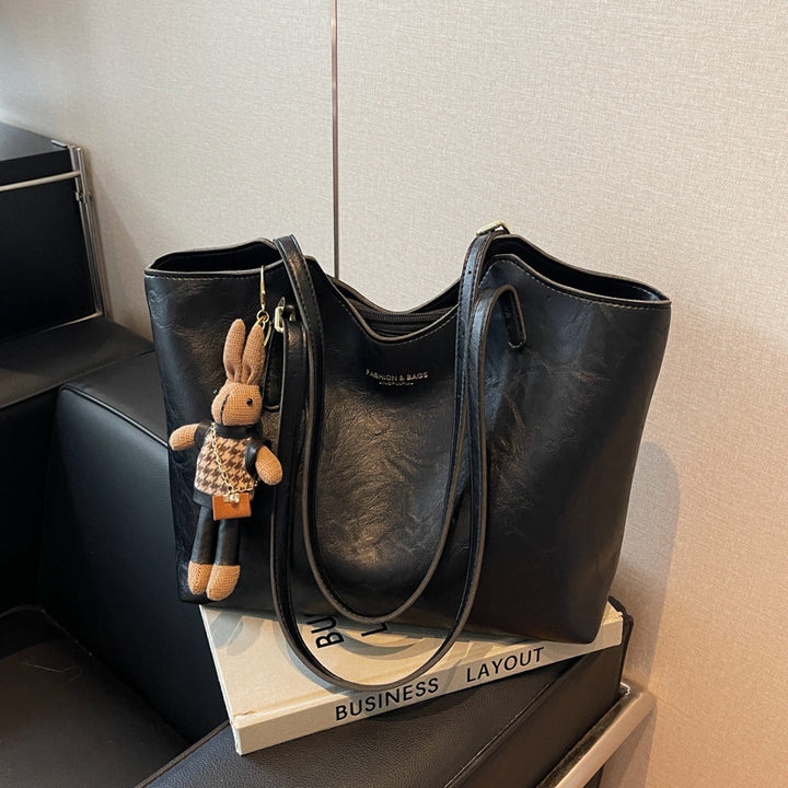 Premium Leather Tote Stornfield