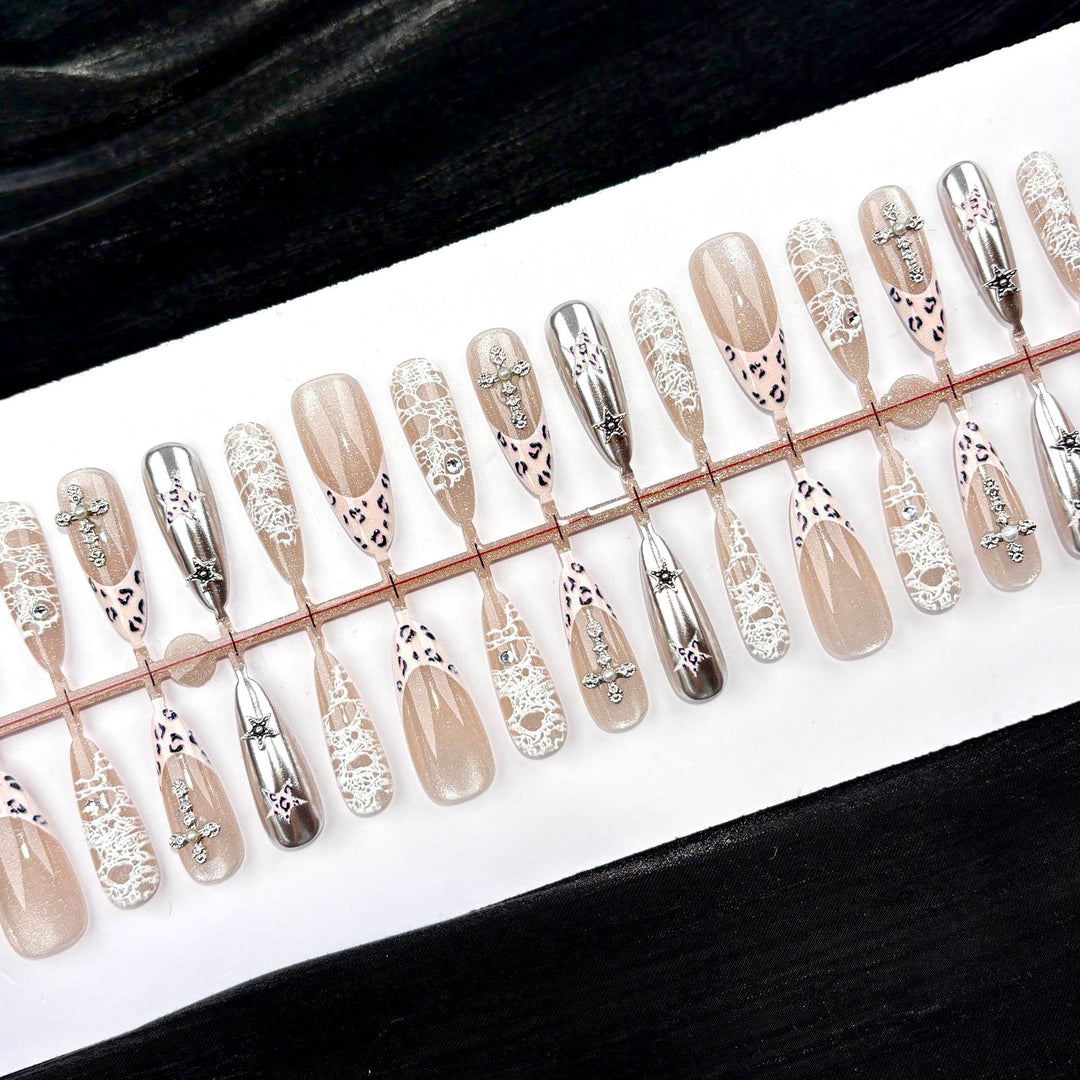 Artistic Nail Art Press-On Set 1790745479