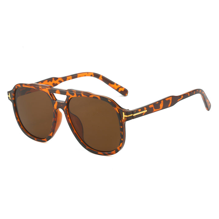 Retro-Inspired Oversized Sunglasses Stornfield