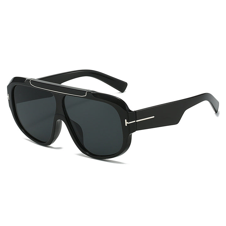 Ladies sporty sunglasses with stylish full rim design Stornfield