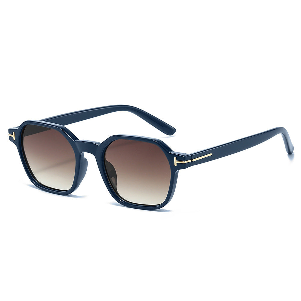 Elegant Wide-Frame Sunglasses Stornfield