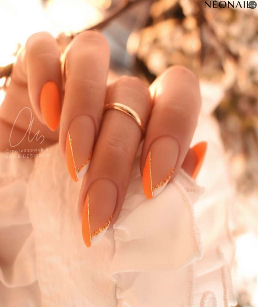 Nail set with elegant matte finish and golden accents Stornfield