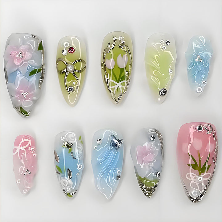 Artificial nail set with elegant, handcrafted flower patterns Stornfield