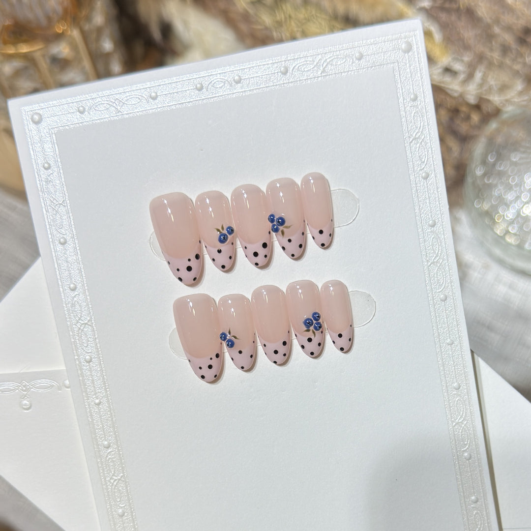 Press-On Nail Set Stornfield