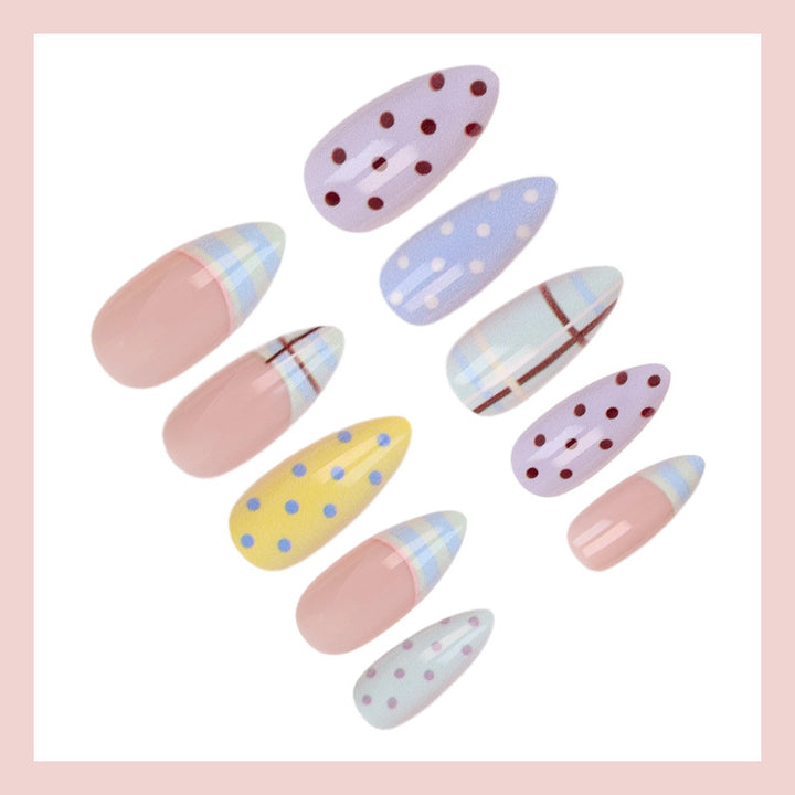 Artificial nail set with colorful patterns Stornfield