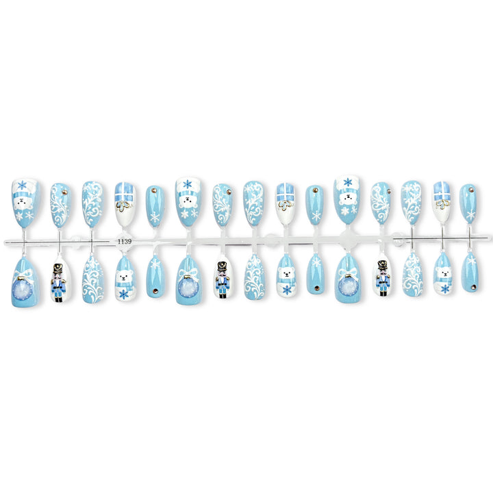 Winter-Themed Press-On Nail Set