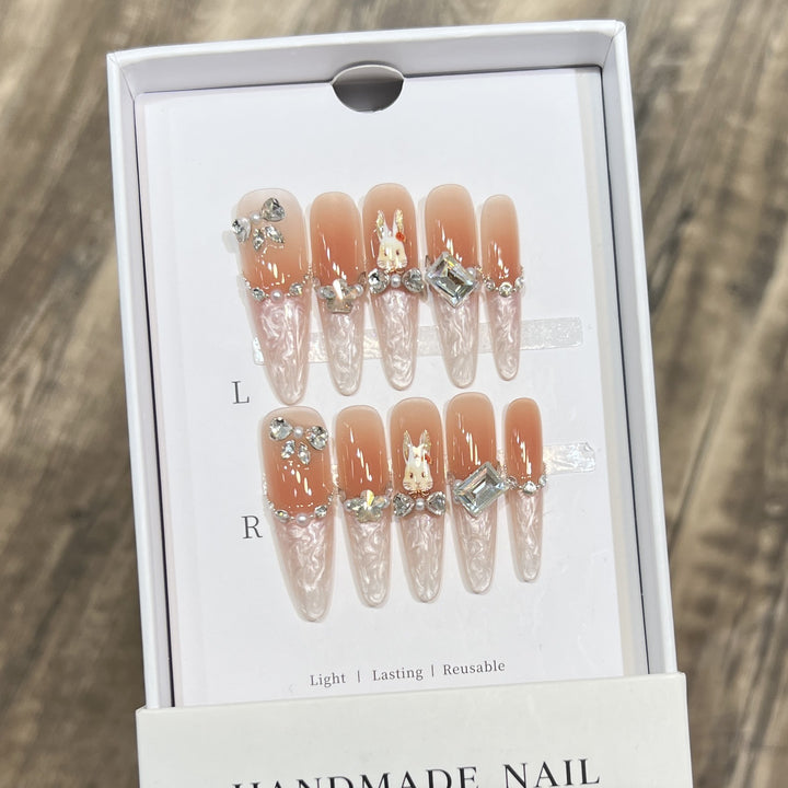Glamorous Stiletto Press-On Nail Art Set with Elegant Decorative Elements Stornfield