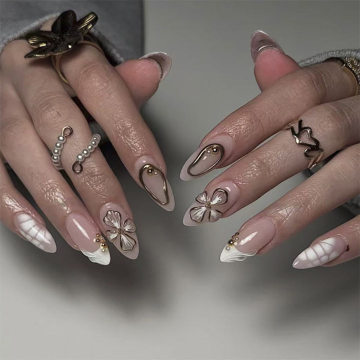 Artful nail art with floral accents Stornfield
