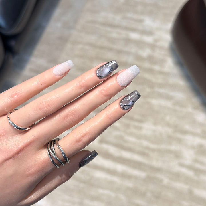 Elegant Acrylic Press-On Nail Art Set with Metallic Design Elements Stornfield