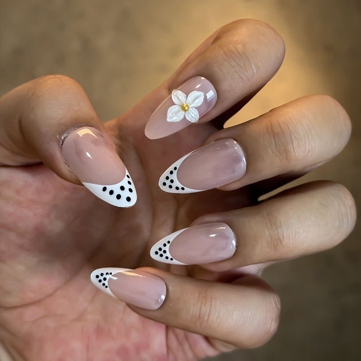 Elegant Floral-Embellished Press-On Nails Stornfield