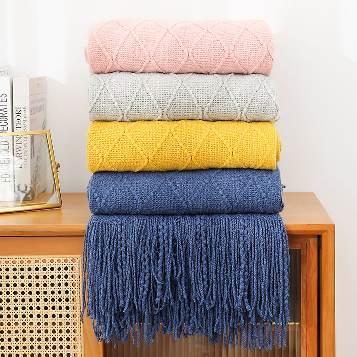 Women High-quality and stylish fleece blanket with modern textured pattern Stornfield
