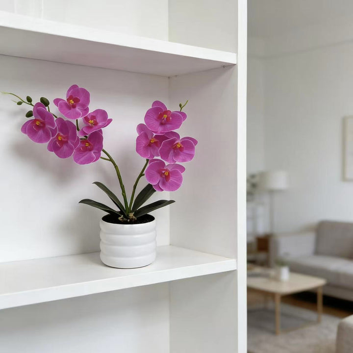 Lifelike Orchid Décor