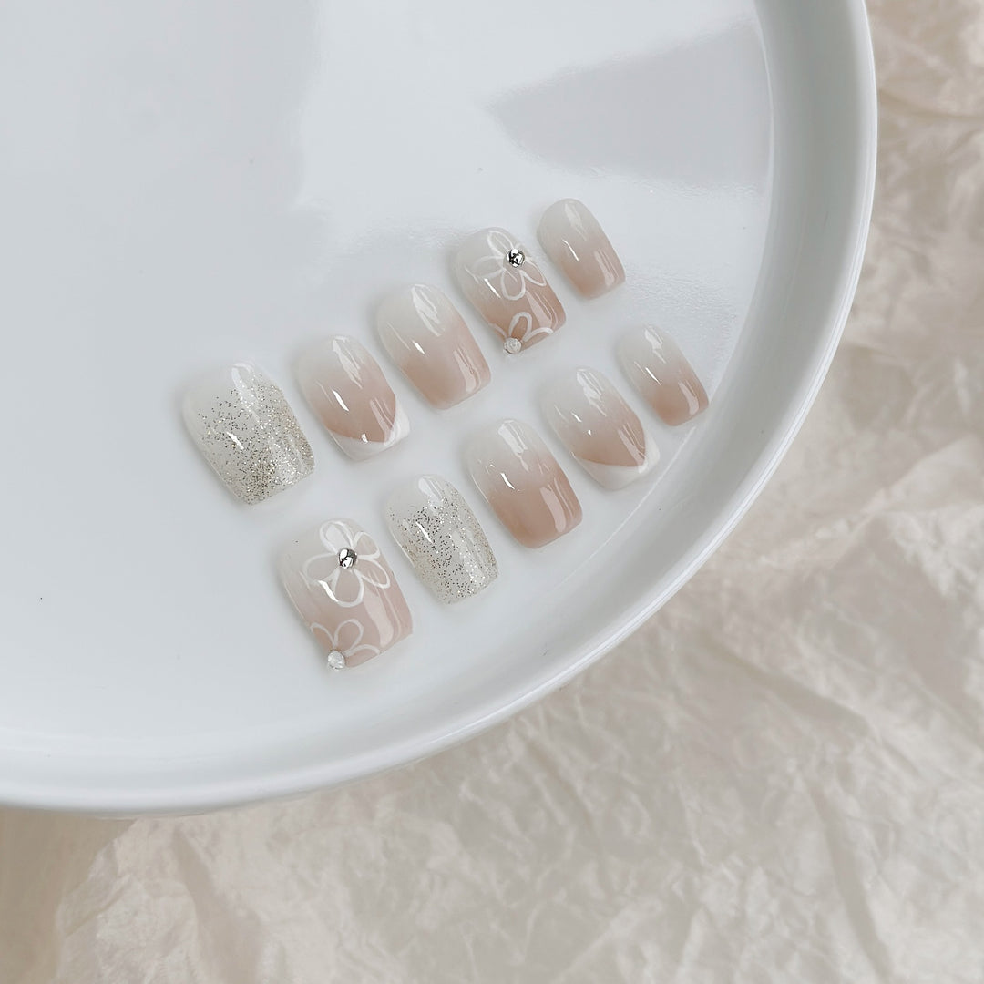 Decorative Floral Press-On Nail Set  1791774153