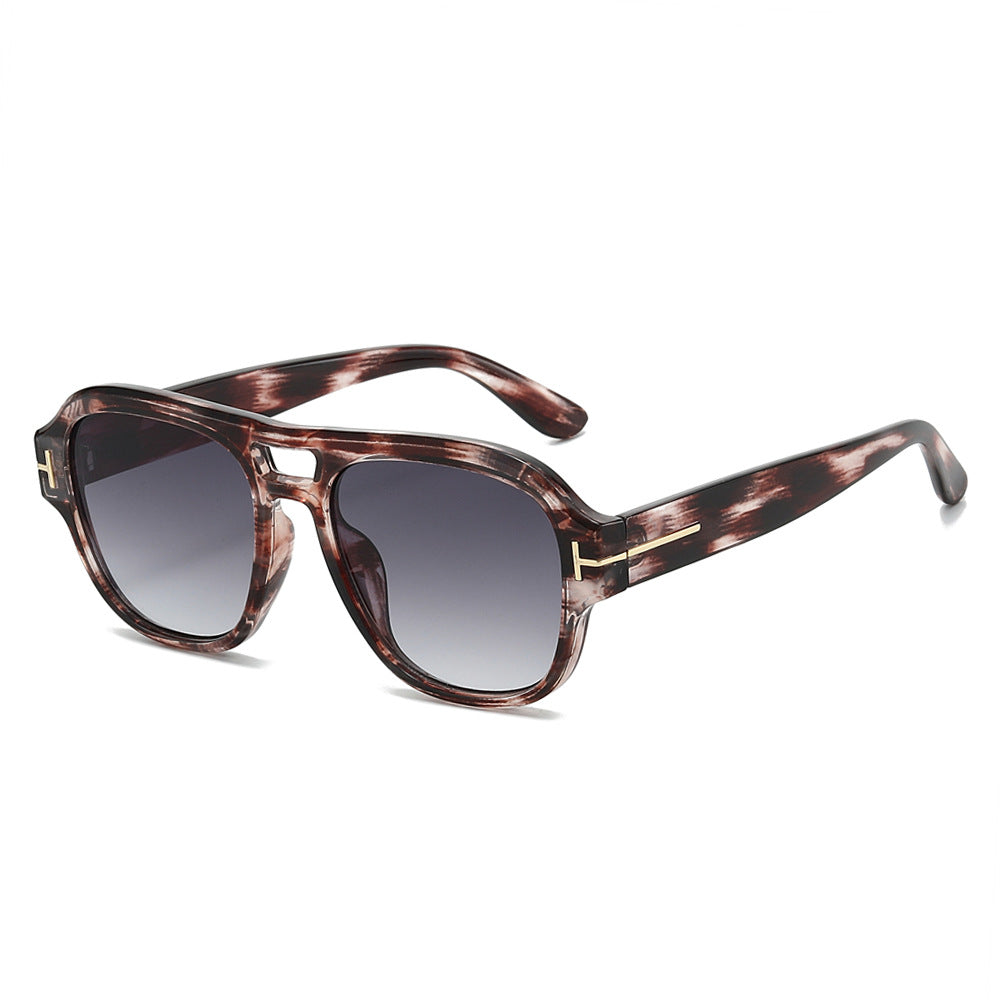 Fashion-Forward Square Frame Sunglasses Stornfield
