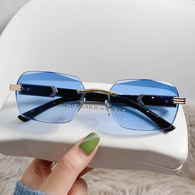 Avant-Garde Luxury Shield Sunglasses Stornfield