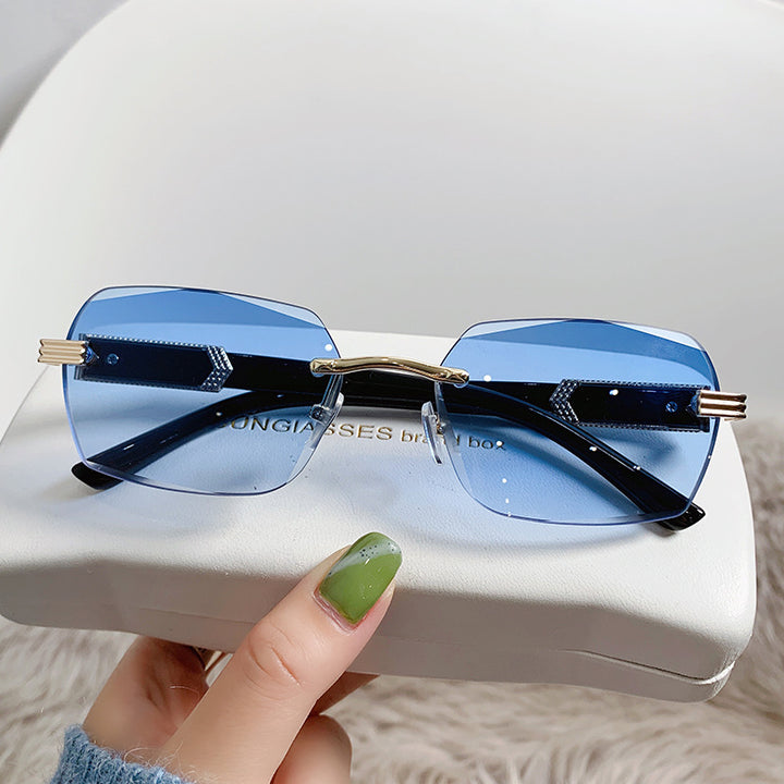 Avant-Garde Luxury Shield Sunglasses Stornfield