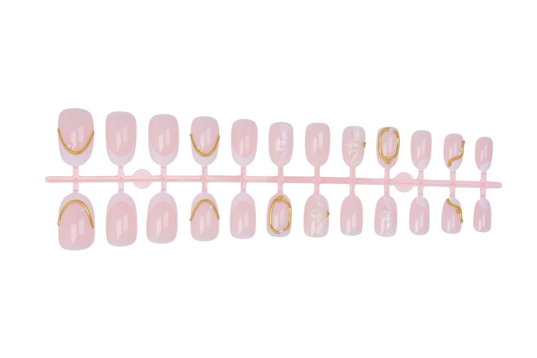 Elegant artificial nail set with romantic floral decorations Stornfield