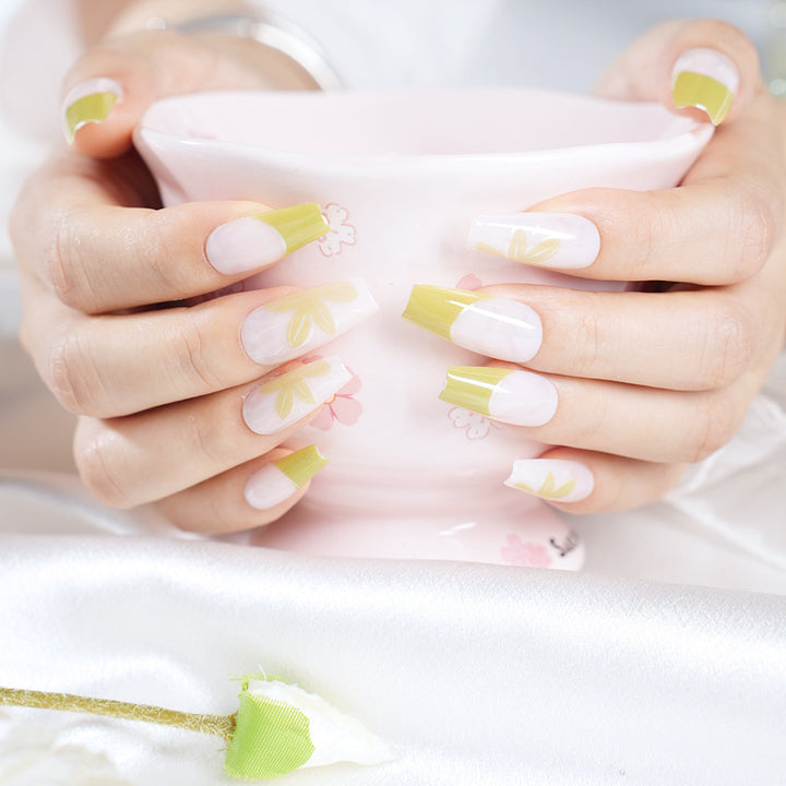 Floral Press-On Nail Tips Stornfield