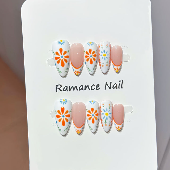 Floral Themed Press-On Nail Art Set Stornfield