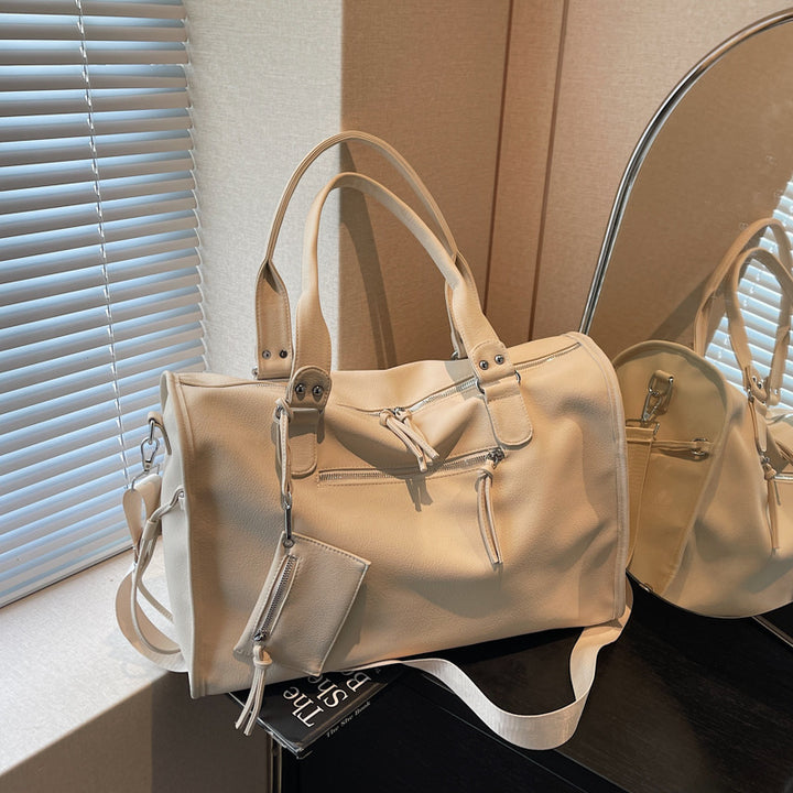 Elegant Travel Bag With Many Compartments Stornfield