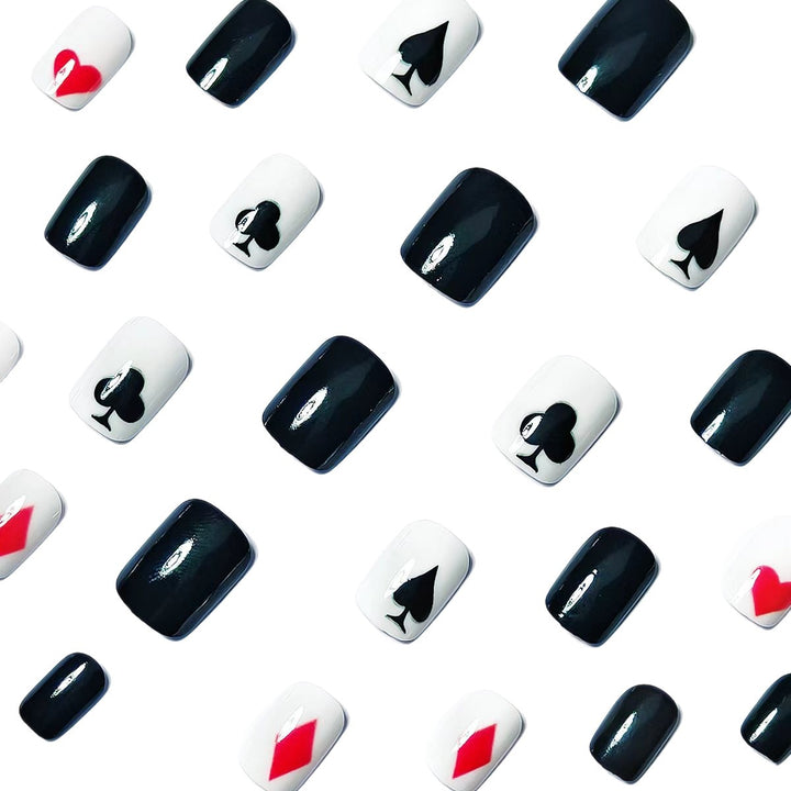 Artificial nails with playing card design Stornfield