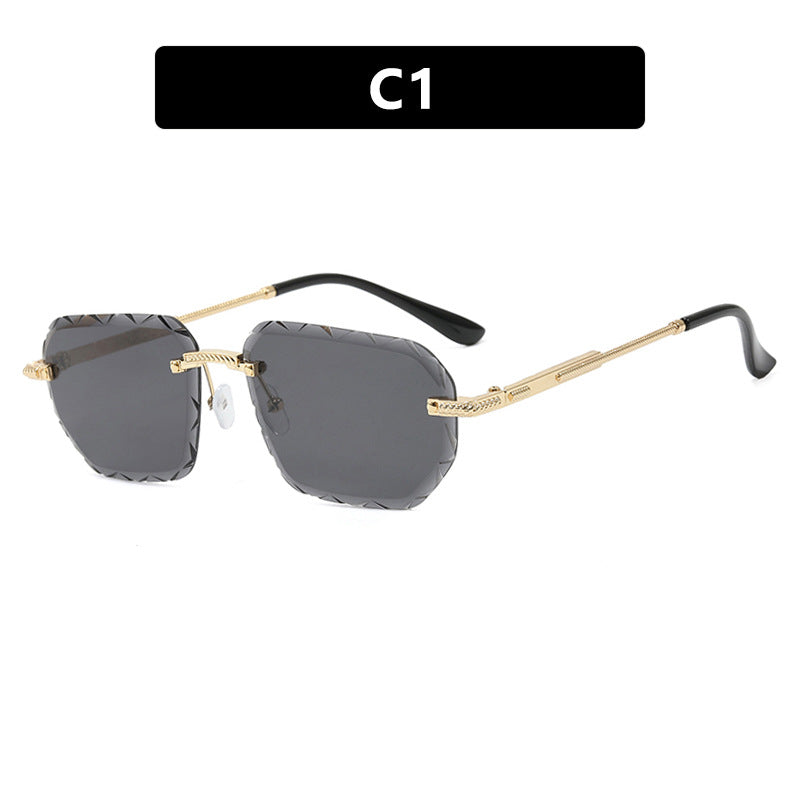 Women's geometric sunglasses with mirrored lenses and sturdy frame Stornfield