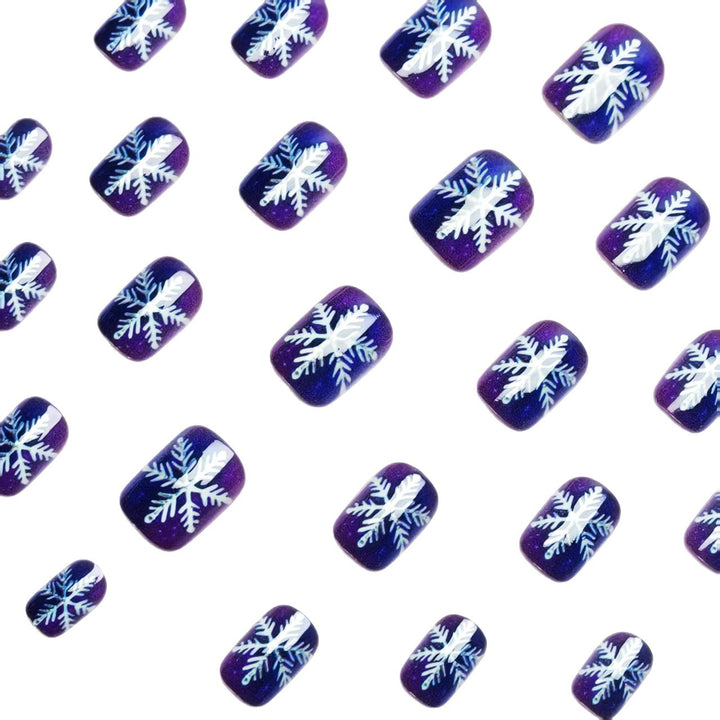Artificial nails with festive snowflake design Stornfield