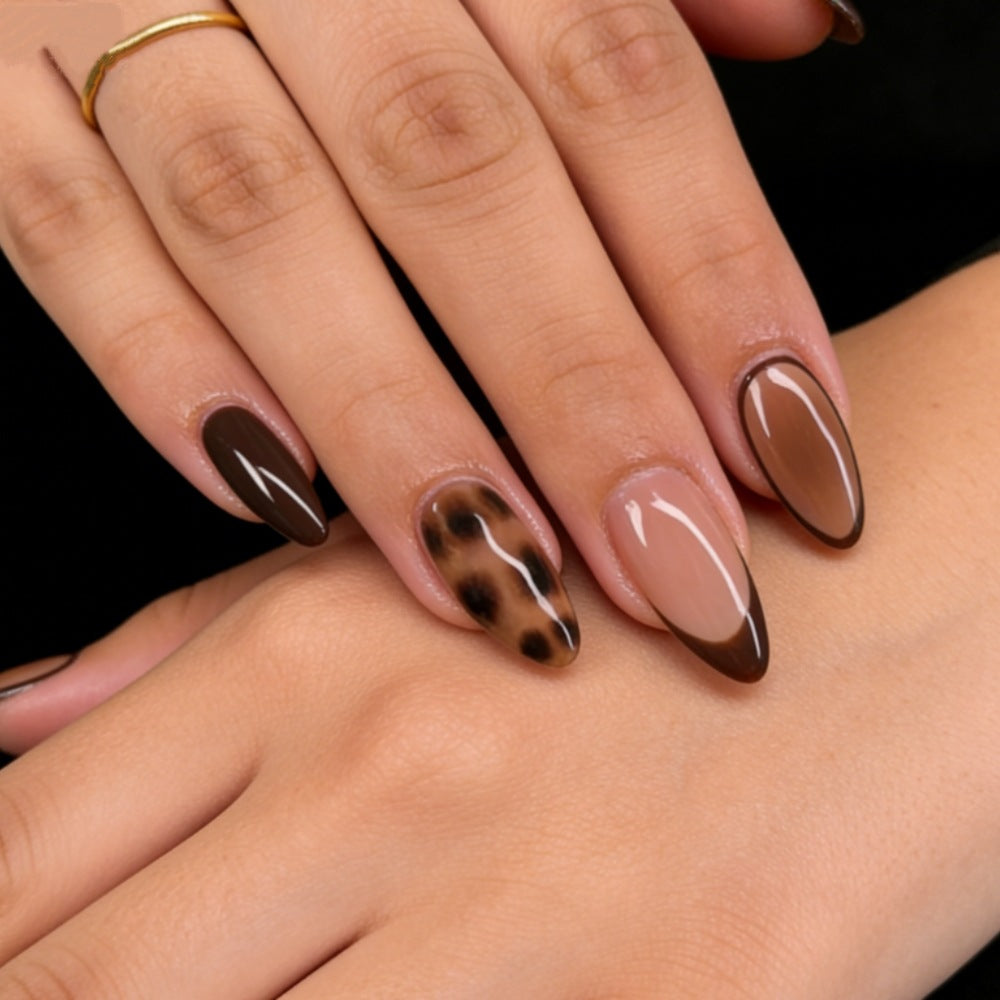 Stylish artificial nails with elegant tip design Stornfield