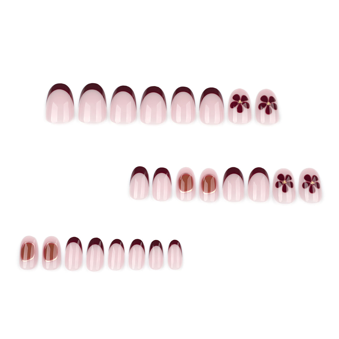 Elegant Nail Art with Floral Accents and Golden Details Stornfield