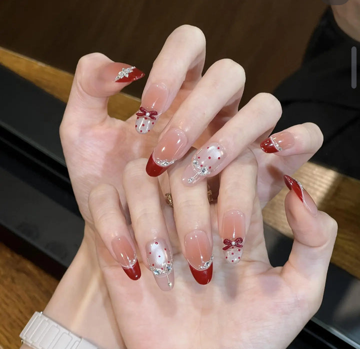 Decorative Holiday-Themed Press-On Nail Set Stornfield