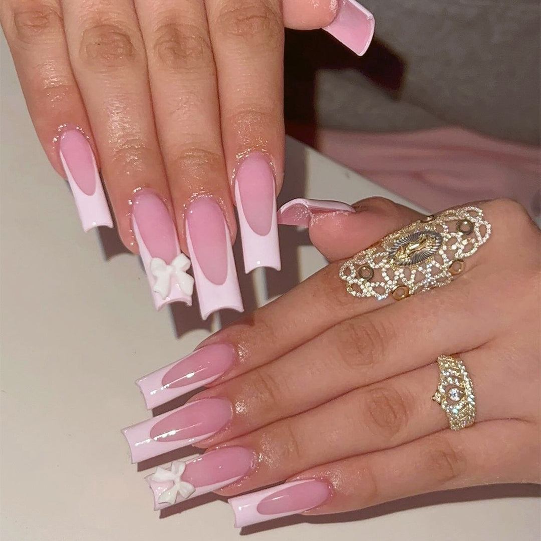 Artificial nail set with elegant tips and playful 3D design Stornfield