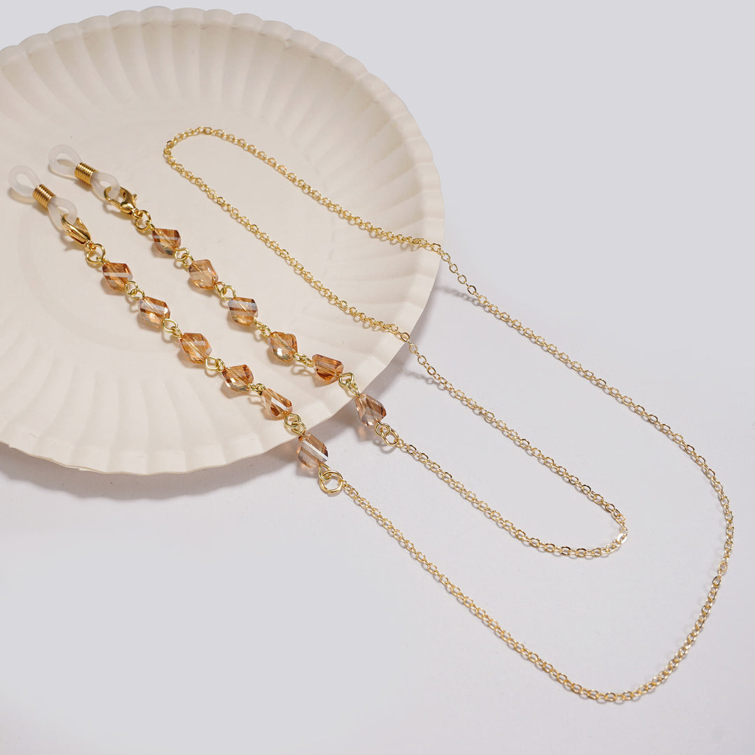 Elegant Beaded Eyewear Chain Stornfield