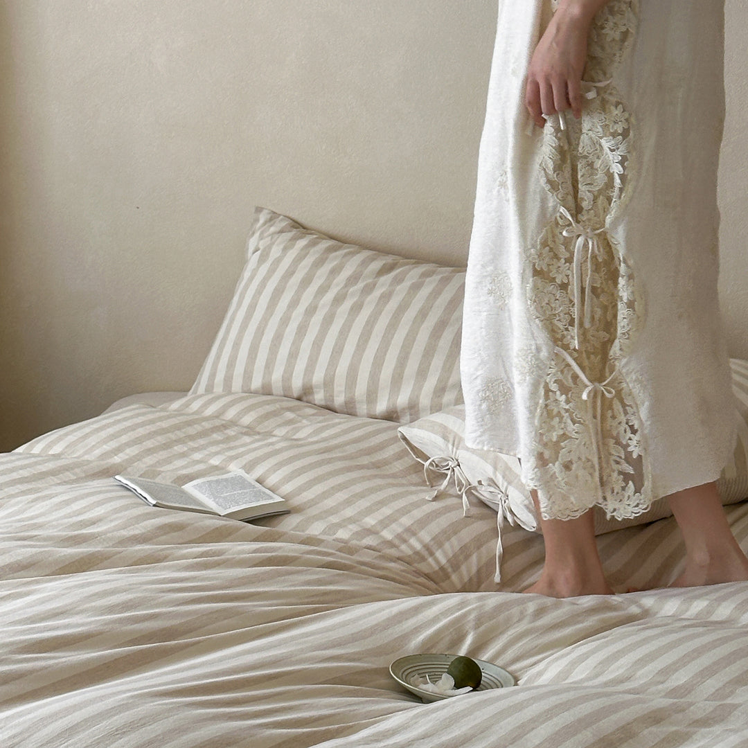 Striped Linen-Cotton Duvet Cover Set with Tied Hem