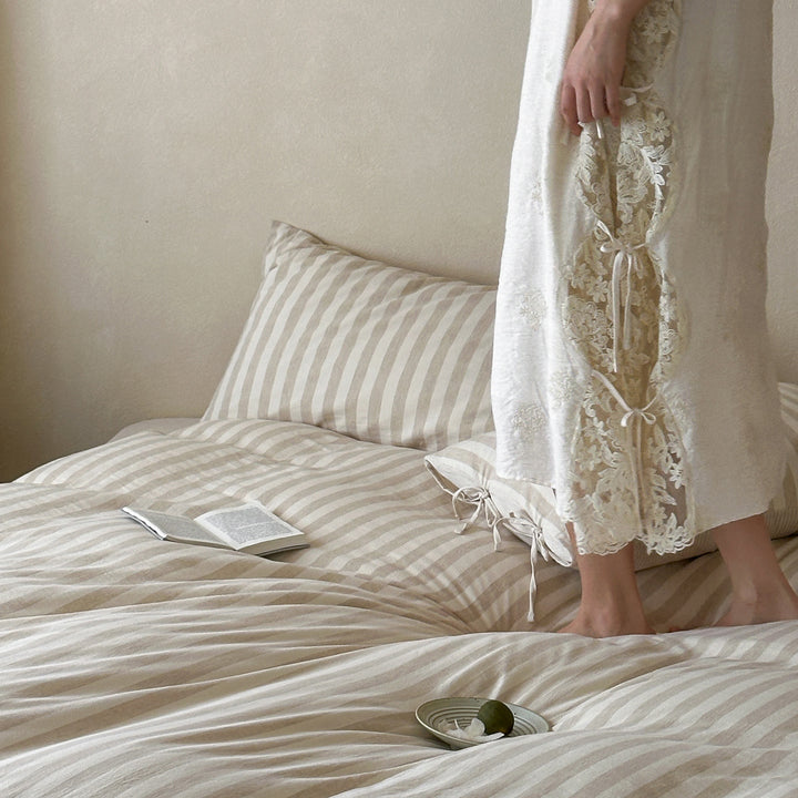 Striped Linen-Cotton Duvet Cover Set with Tied Hem