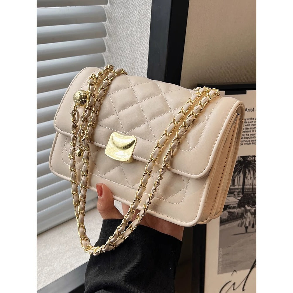 Quilted Chain-Detail Crossbody Bag Stornfield