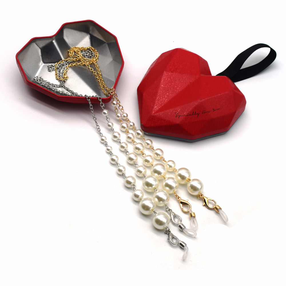 Elegant Pearl and Silver Eyewear Chain Stornfield