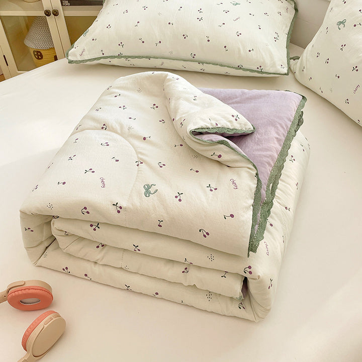 Ladies comfort duvet with delicate floral pattern and high-quality filling Stornfield