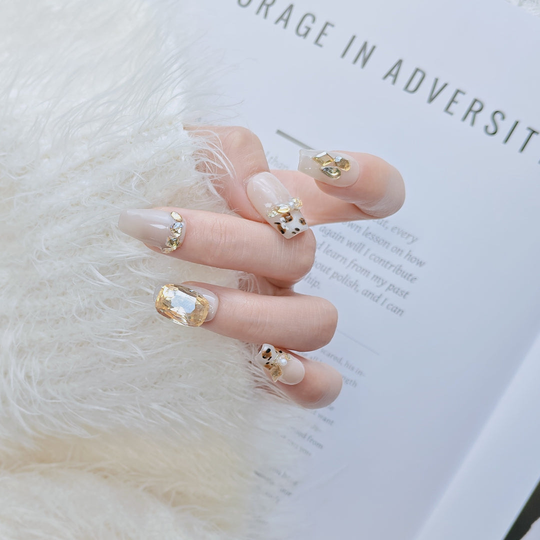 Elegant French Tip Press-On Nails Stornfield