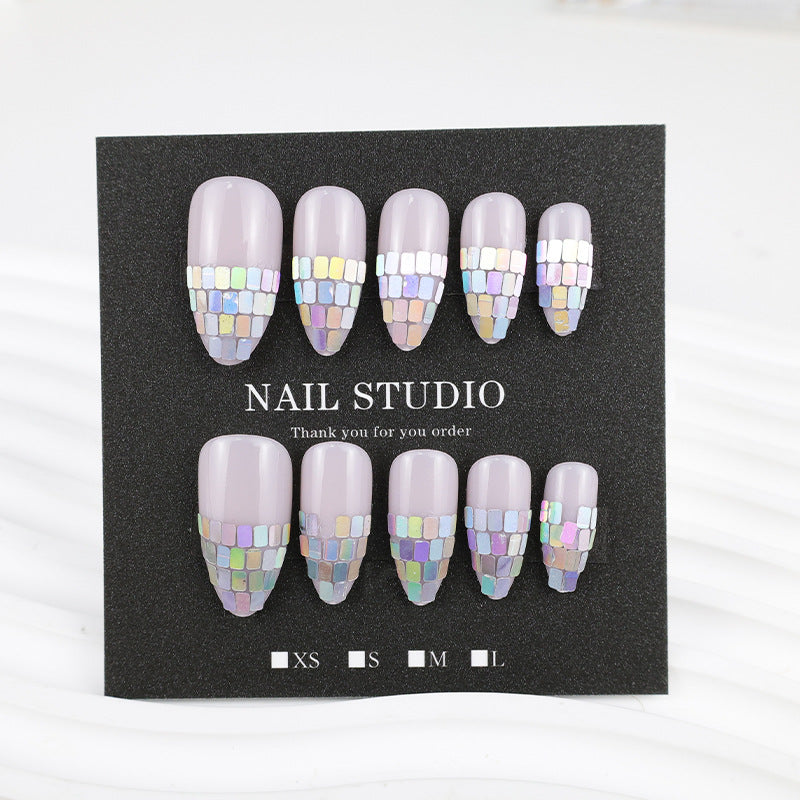 Artificial nail set with shimmering geometric accents Stornfield