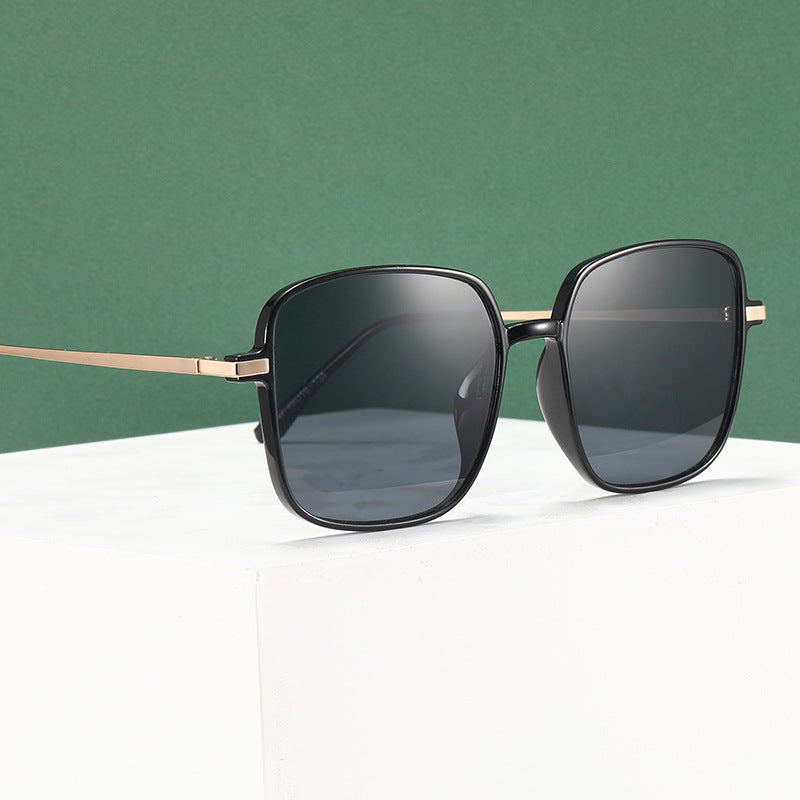 Women's square designer glasses with delicate metal frame Stornfield