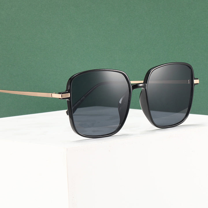 Women's square designer glasses with delicate metal frame Stornfield