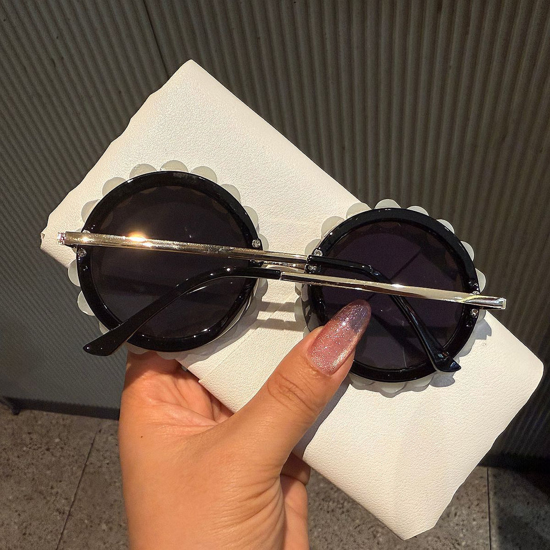 Women's elegant vintage sunglasses with pearl embellishment Stornfield