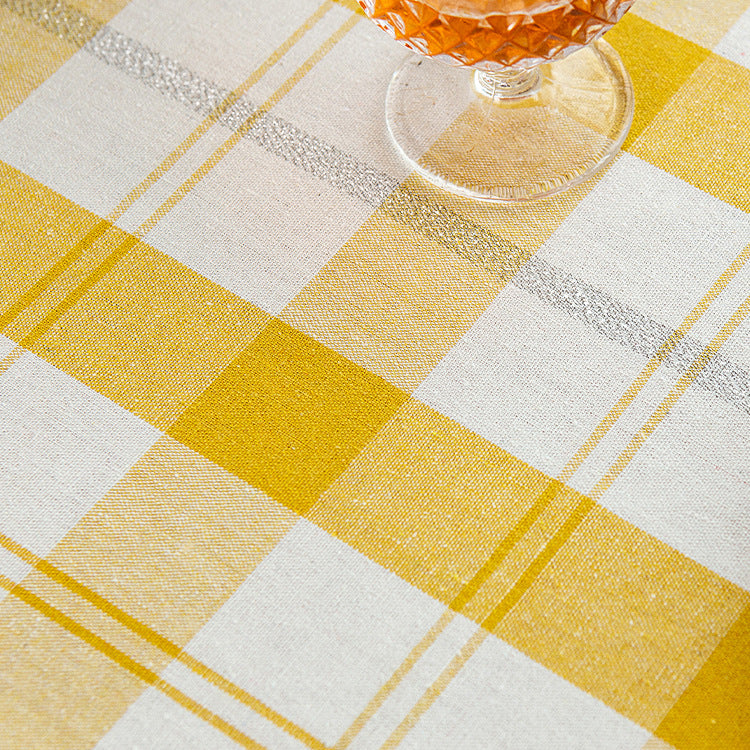 Rectangular checked cotton tablecloth with decorative fringes and light linen finish Stornfield