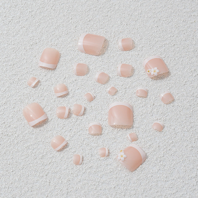 Artificial nail set with elegant flower and French tip designs Stornfield