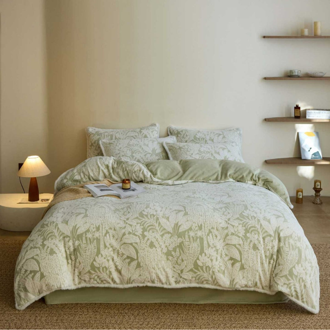 Botanical Jacquard Quilted Cotton-Blend Duvet Cover Set with Brushed Microfleece Reverse and Piped Pillow Shams